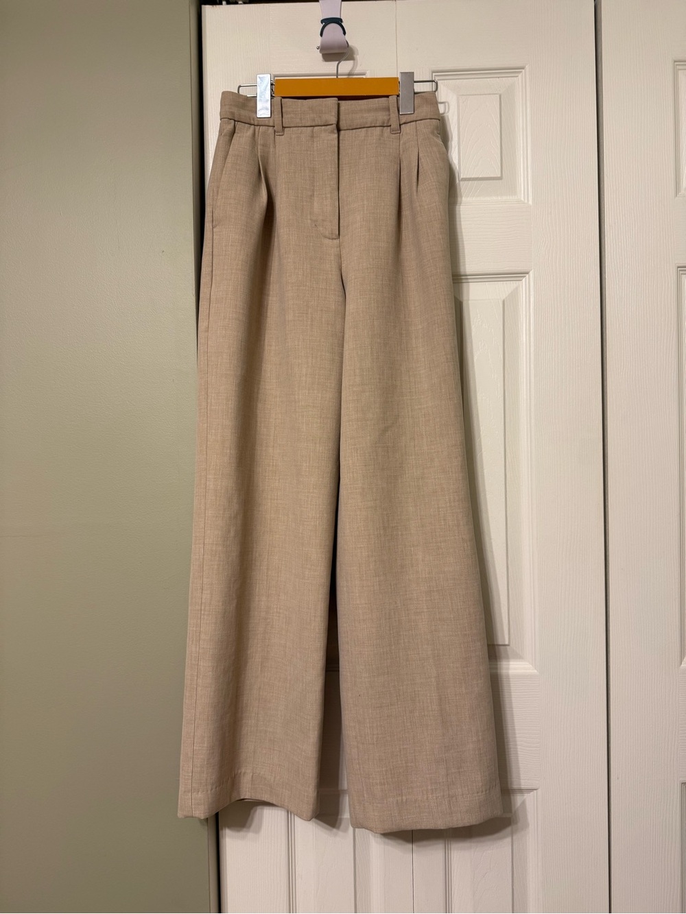 Aritzia Effortless Pants